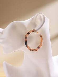 Tortoiseshell Acrylic Hexagon Hoop Earrings - Brown - View 3