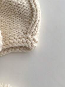 1 件马海毛面料小标志绒球针织护耳帽，适合女士，秋冬，厚实保暖的捕兽帽，可爱百搭