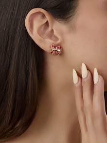 1 Set 2025 Nuevo Conjunto de Joyas de Pendientes y Collar de Mariposa de Moda Europea y Americana, Uso Diario y Regalo del Día de San Valentín