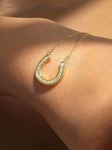 1pc Minimalist Horseshoe Zirconia Pendant Necklace, Elegant & Fashionable Everyday Wear Necklace For Women