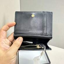 Classic Color Combination, Simple Yet Elegant. Textured Leather, Exquisite Details, Can Hold Daily Essentials, And Can Also Hold Fashionable Attitude. It Is An Excellent Item For Enhancing Your Dressing Style~