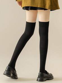 女士过膝长袜一双装，四季皆宜，分段式加压塑形，纯棉无骨无缝长袜，纯色学院风过膝长袜，可爱双线防滑设计，透气网眼吸汗设计，柔软舒适，适合日常穿着、居家运动、办公穿着，学院风设计，四季皆宜，适合各种场合，舒适保暖。 - 彩色 - 查看 2