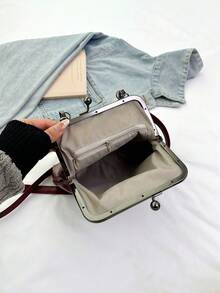 限时折扣，抓紧抢购！复古仿皮斜挎包，女士款，复古吻锁迷你手提包，配有可调节肩带，纯色轻便都市手提包，涤纶内衬，情侣礼物，新年礼物 - 酒紅色 - 查看 8