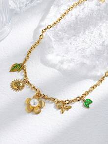 Mazuer 1pc 18K Gold Plated Stainless Steel Vintage Minimalist Elegant Floral Pearl Pendant Necklace, Versatile Gift For Women, Suitable For Halloween, Holiday, Party, Daily Wear, Vacation