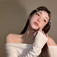 阿拉伯风流苏额头发饰 | 这款复古手工发饰做工精细，每一根流苏都散发着神秘的异域风情，展现出精湛的工艺。搭配可选配的腰饰，打造从头到腰的统一风格。 - 銀色 - 查看 2