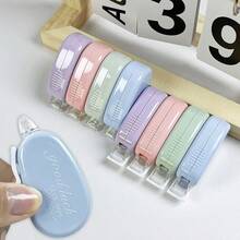 1/4/8 buc. bandă dublu adezivă multicoloră - cu vâscozitate ridicată, poate fi ușor trasă și lipită, potrivită pentru utilizare în albume de scrapbooking, meșteșuguri DIY, întoarcerea la școală, rechizite de birou, jurnale lucrate manual și proiecte de artă. Este un articol de papetărie indispensabil pentru rechizitele școlare și sezonul de întoarcere la școală.