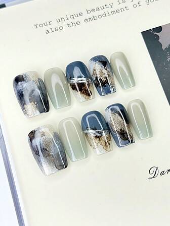10 件中号方形按压式指甲，带水晶 - 透明浅灰色 - 绿色（纯光泽）和蓝色 - 灰色墨水 - 混合（带金箔、银色闪光）底色、白线划分和流动纹理设计 100% 手工制作的丙烯酸指甲可重复使用的指甲用品，适用于女性日常生活、艺术展览或轻 - 复古聚会