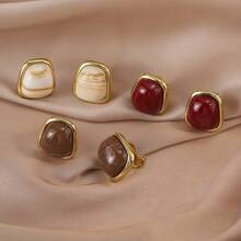 Elegant Earlobe Clip-On Earrings For Women, Minimalist Triangle Design, Lightweight Luxury Non-Pierced Earrings - A - View 7