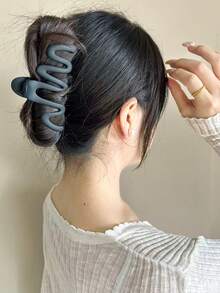 3pcs/1pc Women's Large 4.09in/10.4cm Black, White, Brown Wavy Plastic Hair Clips, Fashionable, Elegant, Simple, Solid Color Ombre, Suitable For Daily, Casual, Party, Commute, Beach, Bun, Ponytail, Washing Face, Makeup, Accessory Fall Winter Claw Clip Hair Accessories For Women For Vacation Outfits Woman Autumn Hair Clutch