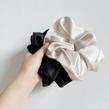 2 Pieces Jumbo Satin Silk Scrunchies For Women 7.5 Inches Large Oversize Scrunchies For Thick Hair Ties Hair Ornament Black And Beige - 黑色和米色 - 查看 4