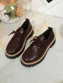 女士时尚乐福鞋 - 黑色和棕色合成材料，橡胶鞋底，系带款式，学院风设计，四季鞋 - 棕色 - 查看 7