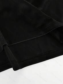 Camiseta de Manga Corta para Hombre con Estampado de Rosa Roja - Poliéster, Cuello Redondo Casual para Verano, Flor Roja para Ropa de Exterior y Casual, Lavable a Máquina, Ideal para el Verano - Negro - Ver 4