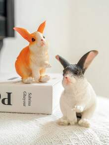 1 Stück süßes Osterhasen Tier Modell Deko: detailliertes Design, PVC Material grauer Hase & gelber Hase, warme Heimdekoration, Outdoor Garten Topfpflanze DIY Zubehör, geeignet als kleines Geschenk für Freunde