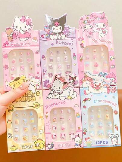 Sanrio 12 pièces/24 pièces/36 pièces Autocollants d'ongles exquis de personnages de dessins animés Sanrio aléatoires, autocollants d'ongles de personnages de dessins animés mignons avec autocollants d'ongles en forme d'animaux, autocollants de conception de dessins animés kawaii avec autocollants pour coques de téléphones portables, bouteilles d'eau, fournitures pour jeux de garçons et de filles, fournitures scolaires, cadeaux d'anniversaire, rentrée scolaire, cadeaux d'Halloween, cadeaux de Noël, croquis, stylos scolaires.