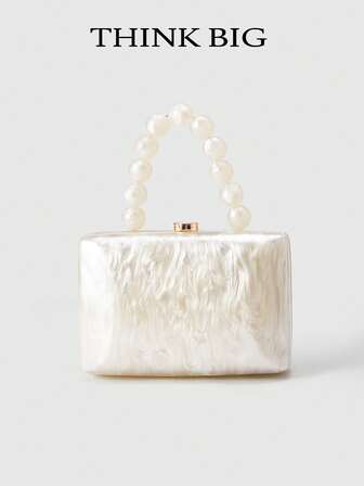 这款女士亚克力晚宴手拿包采用大理石纹设计和珍珠手柄设计。可用作斜挎链条包，适合正式婚礼、舞会和派对。这是一款夏季女士包，可作为教师节礼物，也是度假和旅行的必备之选。