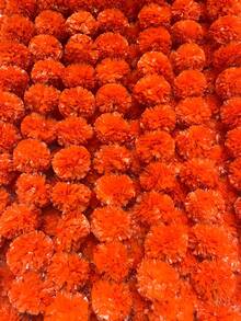 1 pieza/2 piezas/3 piezas/4 piezas Guirnalda de caléndula para decoración, 5 pies de largos hilos rojos artificiales de flores de caléndula para decoración del hogar para Diwali, Pooja, Día de los Muertos, bodas y eventos navideños