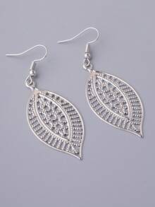 1 Pair Women's Lightweight Hollow Water Drop Earrings