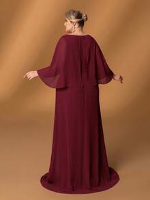 Faeriesty Mosy ​Plus Size Mother Of The Bride Dress: Elegant Round Neck, Three Quarter Sleeve A-Line Formal Gown | Wear To Wedding Ceremonies, Gala Dinners, Black Tie Balls, Evening Receptions, Formal Banquets​