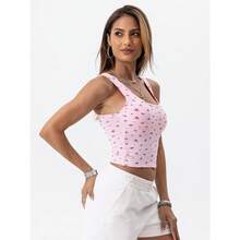 Camiseta de mujer de costilla con acolchado, top de entrenamiento de cuello cuadrado, top corto ajustado, camiseta básica de tirantes - Rosa rosa floral - Ver 5