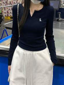 女士秋冬韩版半领修身刺绣百搭长袖T恤打底衫