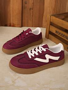 Women's Casual Yellow Sneakers, Comfortable Flat Casual Shoes, Breathable Walking Shoes, Fashionable Breathable Shoes - Red - View 4