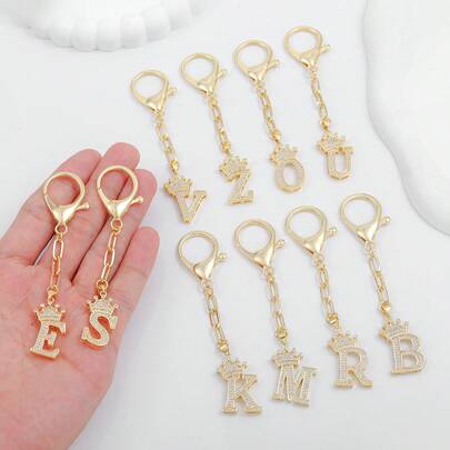 1pc Crown Style 26 English Letter Lobster Clasp Keychain, Gold Letter Keychain Tag Chain Suitable For Bag, Wallet, Earphone Case, Car Key, DIY Accessories, Pendant, Mother's Day, Holiday, Party, Friend's Birthday, Women Keychain, Graduation