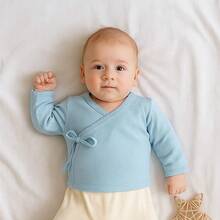 SET DE 3 CAMISETA PLAYERITA INTERIOR DE ABROCHADO CRUZADO MANGA LARGA PARA BEBE EN TELA SUAVE, UNA PRENDA UTIL PARA ARROPADO Y FRESCO - Azul - Ver 2