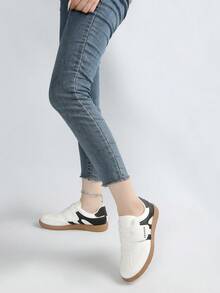 Giày thể thao chạy bộ nhẹ thời trang thường ngày cho nữ cỡ lớn 36-41 mới dành cho học sinh - Đen và trắng - Xem 5