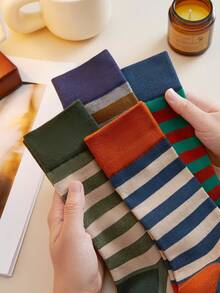 4 Pairs Of Women's Socks, Vintage Striped Mid-Calf Socks, Autumn/Winter Long Socks, Stylish Color Combinations With Exquisite Craftsmanship, Perfect For Everyday Wear.
