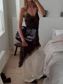 Women Lace Trim Satin High Low Tops Silk Spaghetti Strap Side Split Asymmetrical Cami Top Y2k Patchwork Irregular Hem Flowy Silky Layering Tops Coquette Going Out Party Undershirt Blouse Camisole Tops Streetwear - 棕色 - 查看 2