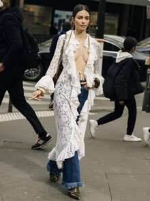 Women's Lace Ruffled Cardigan With V Neck Flared Sleeves  Asymmetric Hem For Elegant Casual And Street Styles - 白色 - 查看 3