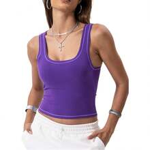 Camiseta de mujer de costilla con acolchado, top de entrenamiento de cuello cuadrado, top corto ajustado, camiseta básica de tirantes - Violeta - Ver 1