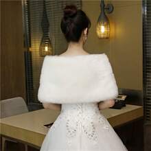 1 قطعة شال طويل مرن من فرو الأرنب الاصطناعي دافئ للنساء، كاب أبيض للموضة الشتوية، إكسسوار فستان زفاف جديد، شال سميك دافئ وكاب أحادي الكتف مزين بالراين ستون للملابس الخريفية للنساء - بيج - مشاهدة 2