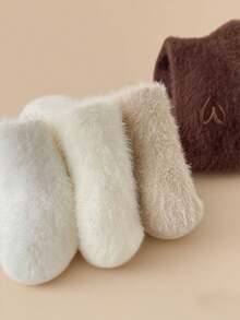 5/1 Pair Of Women's Heart Shaped Fuzzy Socks - Super Soft And Warm Mid-Calf Socks For Winter Lounging And Sleeping