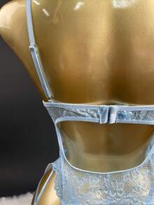 3 Pcs Women's Sexy Lingerie Set - Floral Lace Backless Nightgown With Garter Belt, Satin Bow & Ruffle Thigh Cuffs, V-Neck Bra & Thong, Seductive Bedroom Sleepwear For Valentine's Day Theme Parties, Romantic Shapewear Gift - 淺藍色 - 查看 7