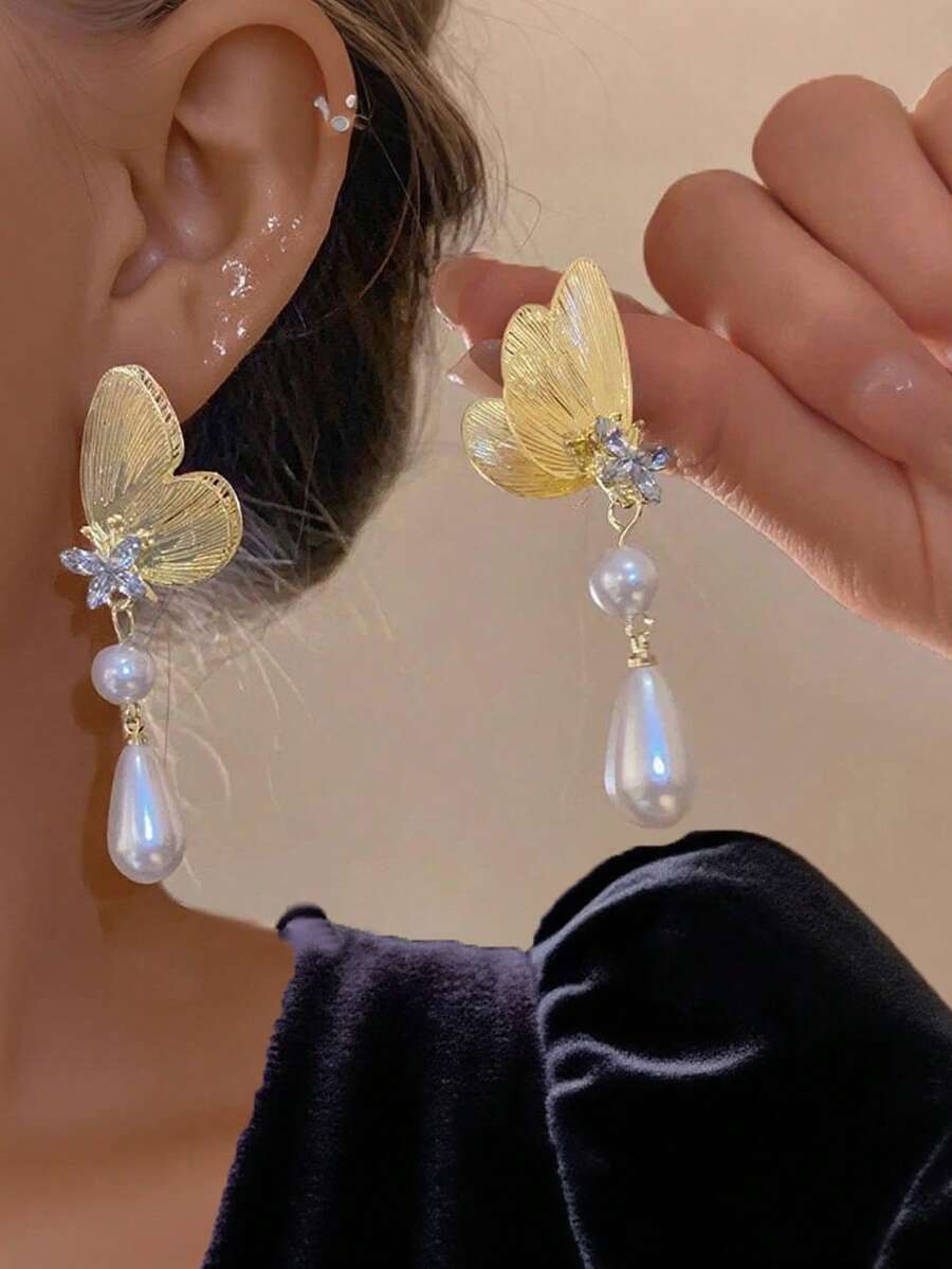 1 Pair Elegant Gold Butterfly & Pearl Pendant Earrings, Suitable For Daily Wear