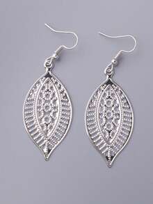 1 Pair Women's Lightweight Hollow Water Drop Earrings
