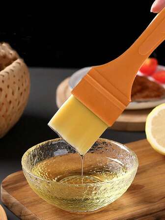 5-1 Piece Oil Brush, Heat-Resistant Holiday Kitchen Oil Brush, Multi-Purpose Oil Brush, Grill Brush, Plastic Paint Brush, Waterproof Brush, High Temperature Resistant And Does Not Shed Hair, Very Suitable For Grilling, Baking, Cooking, Suitable For Kitchen, Outdoor Grilling, Party Supplies, Christmas, New Year