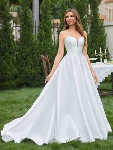 Suknia ślubna w jednolitym kolorze z dekoltem w serek i plisowanym wzorem, elegancka i luksusowa, na cienkich ramiączkach - Biały - Zobacz 5