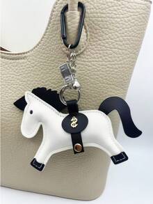 1 件全新皮革马吊坠装饰优雅可爱的马装饰女士手提包单肩包背包寓意“财富来得快”多色可选适合所有季节的贴心礼物 Y2K