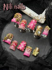 10片手工全覆盖假指甲套装，短鸭嘴法式美甲，白色和粉色法式尖头，法式金属风格，艺术风格，粉色扎染3D雕刻花朵设计，3D爱心镶钻蝴蝶结和手绘星星，不对称线条和泡泡珠装饰，按压式亚克力指甲，适合女孩参加聚会、主题派对和其他活动，配有1个迷你指甲锉和1个双面胶标签。美甲用品 手工按压式指甲 - 粉色 - 查看 6