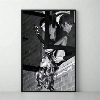 1 pièce Affiche murale imprimable d'art de supermodèle emblématique des années 90 - Motif noir et blanc sur canevas. Décoration photographique grunge. Art décoratif moderne pour salon et chambre à coucher sans cadre