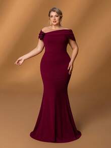 Faeriesty Mosy Plus Stunning Plus Size One-Shoulder Mermaid Mother Of The Bride Dress With 3D Floral Embellishment – Elegant Choice For Formal Weddings, Upscale Evening Receptions, Grand Banquet Dinners, Luxurious Anniversary Celebrations, Sophisticated Charity Galas - Burgundy - View 5