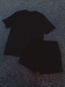 Men's Short Sleeved Shorts Set 2-Piece, Spring And Autumn Style Short Sleeved T-Shirt+Shorts, Soft And Comfortable, Machine Washable, Dry Cleanable, High-Quality - Character Image Slogan - Printed Pattern Pullover+Pants,  Hip-Hop Style, Suitable For Holidays, Back To School, Streets, Outdoor Outings - màu đen - Xem 2