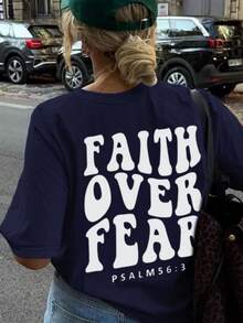 女士休闲度假圆领短袖T恤，印有标语，适合度假穿着。图案T恤，有白色、黑色、粉色可选，适合度假穿着。