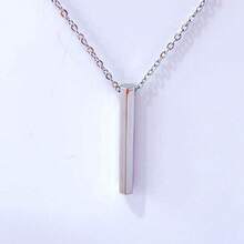 Sześciokątny naszyjnik ze stali nierdzewnej w kształcie trójwymiarowej kolumny, długi wisiorek, stosowany w celu łagodzenia stresu, odpowiedni do naszyjników hip-hopowych dla mężczyzn i kobiet, akcesoriów odzieżowych i biżuterii