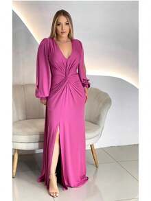 Long Sleeve Dress With Fluity Slit And V-Neckline - 羅莎 - 查看 2