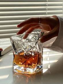 Trending Twist Glass Cup, Asymmetrical Whiskey Wine Glass, Transparent Creative Glass Cup, High-Quality Drinking Water/Coffee Cup, Home Use - Multicolor - View 3