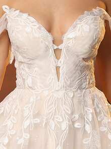 Elasola فستان زفاف بياقة عارية الكتفين وياقة عميقة على شكل حرف V مزين بالدانتيل، فستان كرة ذو تنورة رومانسية من التول للعرائس للحفلات الخارجية والحدائق، فستان زفاف للعروس مزين بالدانتيل وله ذيل، باللون العاجي من التول