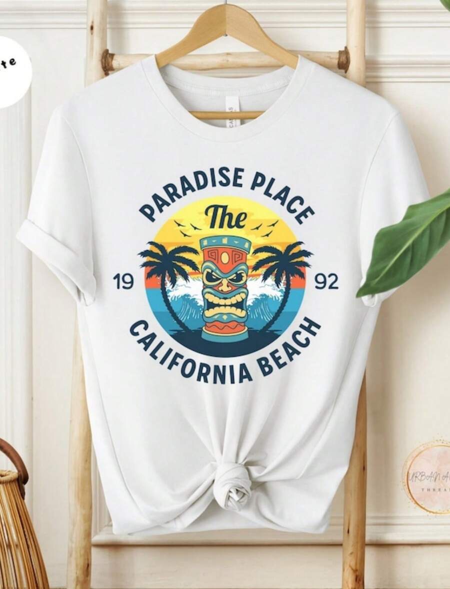 Paradise Place California Beach Shirt, Totem Wave Palm Trees Tee, Casual Summer Wear, Unique Vacation Gift, Beachwear Top, Travel Gift - 白色 - 查看 1